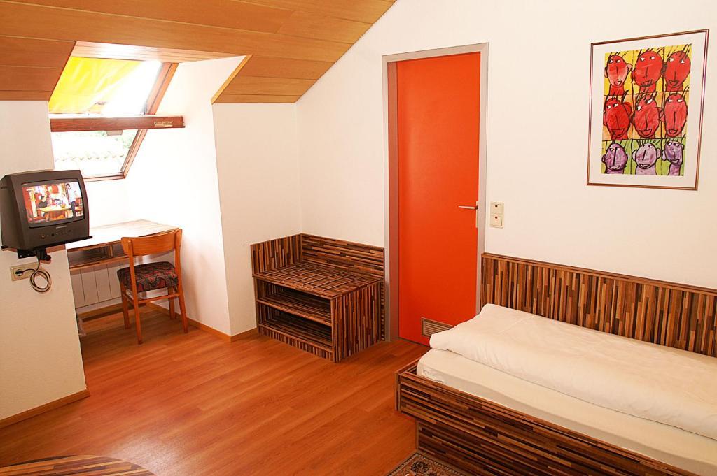 Fraenkischer Gasthof Lutz กีเบลชตัดท์ ห้อง รูปภาพ